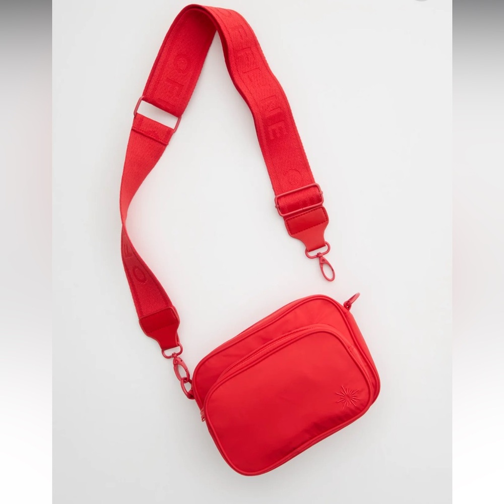 Aerie Offline Makin’ Moves Crossbody Bag